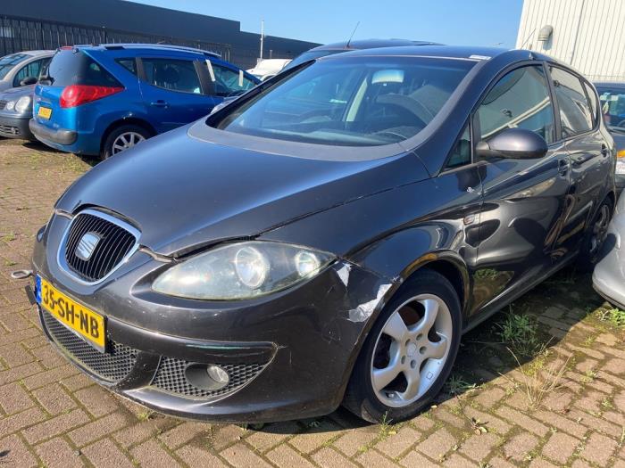 Begagnade Luftfilterhus Seat Altea (5P1) 2.0 TDI 16V Pris € 48,00 Marginaltabell erbjuds av Boekholt autodemontage B.V