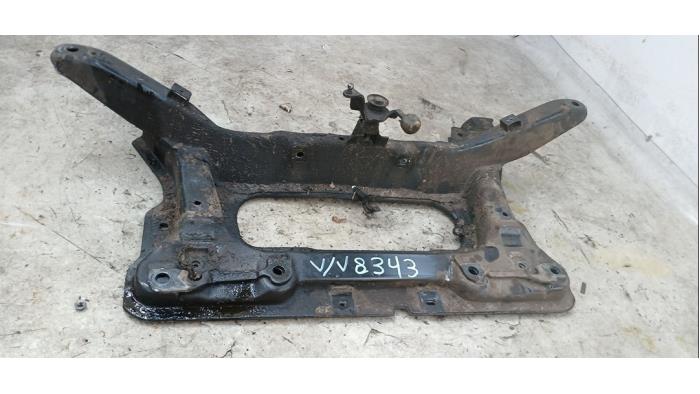 Usados Subchasis Peugeot Partner 1.6 HDI 75 Precio € 75,00 Norma de margen ofrecido por Boekholt autodemontage B.V