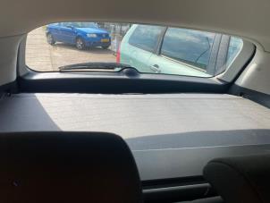 Usagé Support plage arrière Toyota Avensis Wagon (T25/B1E) 2.2 D-4D 16V D-CAT Prix € 27,00 Règlement à la marge proposé par Boekholt autodemontage B.V
