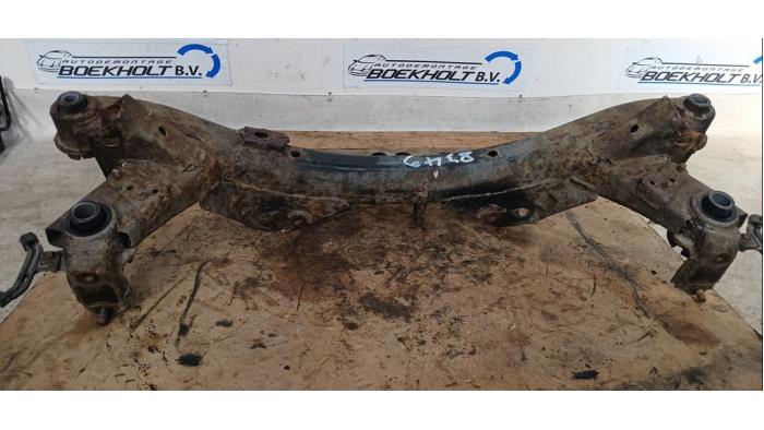 Usagé Faux châssis Toyota Avensis Wagon (T25/B1E) 2.2 D-4D 16V D-CAT Prix € 48,00 Règlement à la marge proposé par Boekholt autodemontage B.V