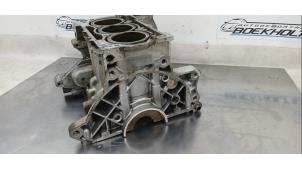 Motor Unterblock van een Volkswagen Polo IV (9N1/2/3) 1.2 12V 2003