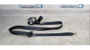 Usagé Ceinture de sécurité avant droite Volkswagen Passat Variant (3B6) 2.0 20V Prix € 35,00 Règlement à la marge proposé par Boekholt autodemontage B.V