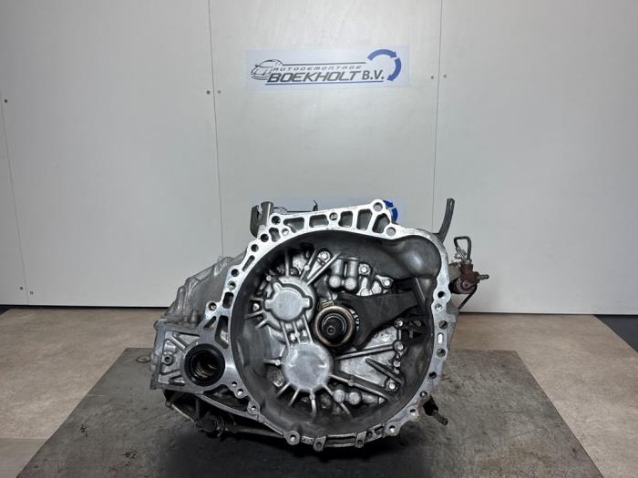 Gebrauchte Getriebe Toyota Avensis Wagon (T25/B1E) 2.2 D-4D 16V D-CAT Preis € 344,85 Mit Mehrwertsteuer angeboten von Boekholt autodemontage B.V
