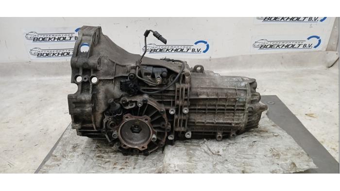 Usagé Boîte de vitesse Volkswagen Passat Variant (3B6) 2.0 20V Prix € 242,00 Prix TTC proposé par Boekholt autodemontage B.V
