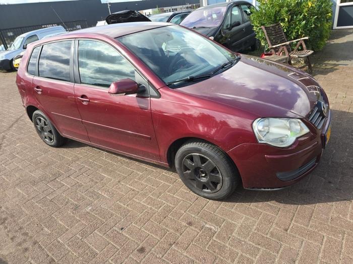 Gebrauchte Auspuff Enddämpfer Volkswagen Polo IV (9N1/2/3) 1.4 16V Preis € 57,00 Margenregelung angeboten von Boekholt autodemontage B.V