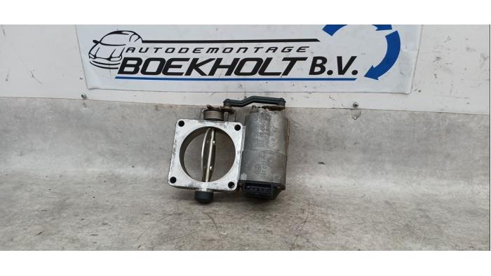 Usagé Boîtier accélérateur Opel Calibra 2.5 V6 24V Prix € 65,00 Règlement à la marge proposé par Boekholt autodemontage B.V