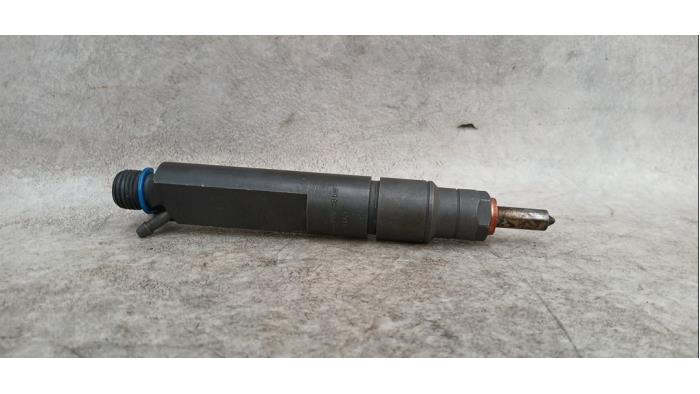 Usagé Injecteurs Volkswagen Caddy II (9K9A) 1.9 SDI Prix € 75,00 Règlement à la marge proposé par Boekholt autodemontage B.V