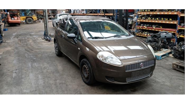 Gebrauchte Luftmassenmesser Fiat Grande Punto (199) 1.2 Preis € 27,00 Margenregelung angeboten von Boekholt autodemontage B.V