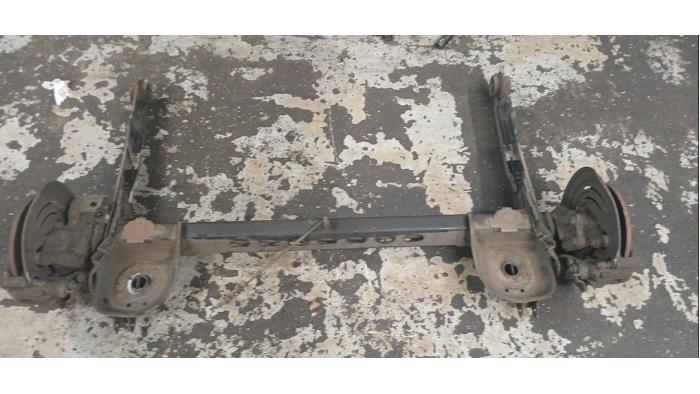 Gebrauchte Hinterachse Vorderradantrieb Nissan Primastar 1.9 dCi 80 Preis € 150,00 Margenregelung angeboten von Boekholt autodemontage B.V