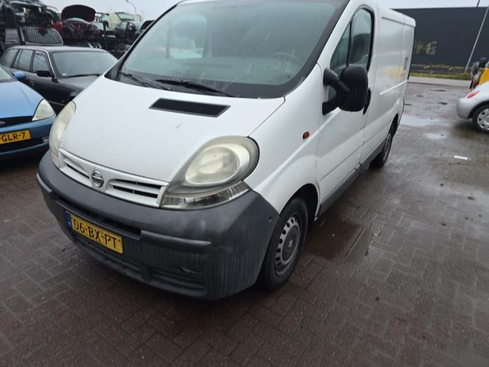 Używane Parawan Nissan Primastar 1.9 dCi 80 Cena € 30,00 Procedura marży oferowane przez Boekholt autodemontage B.V