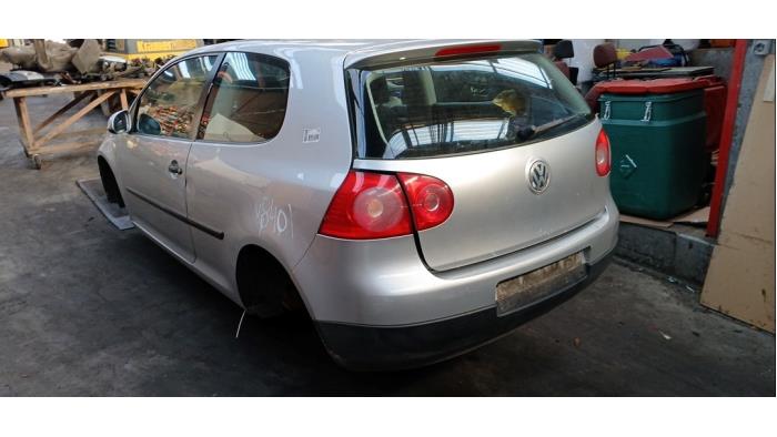 Usagé Ordinateur de bord Volkswagen Golf V (1K1) 1.6 FSI 16V Prix € 60,00 Règlement à la marge proposé par Boekholt autodemontage B.V