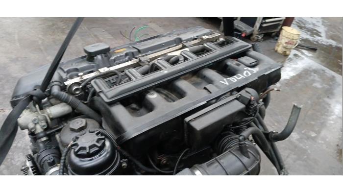 Używane Kolektor dolotowy BMW 5 serie Touring (E39) 520i 24V Cena € 55,00 Procedura marży oferowane przez Boekholt autodemontage B.V
