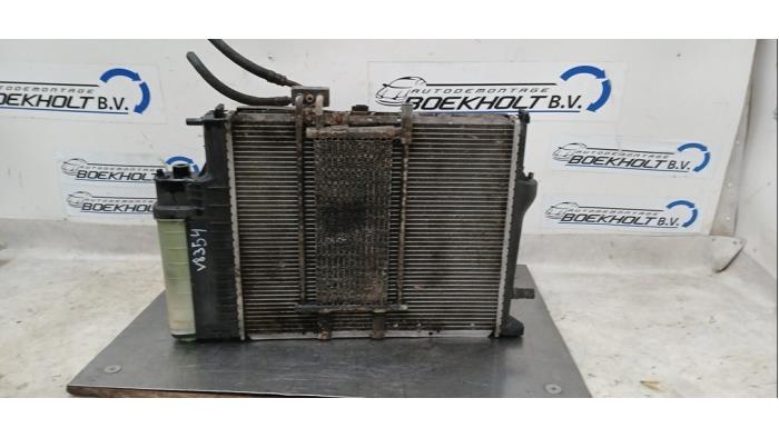 Gebrauchte Kühler BMW 5 serie Touring (E34) 520i 24V Preis € 48,00 Margenregelung angeboten von Boekholt autodemontage B.V