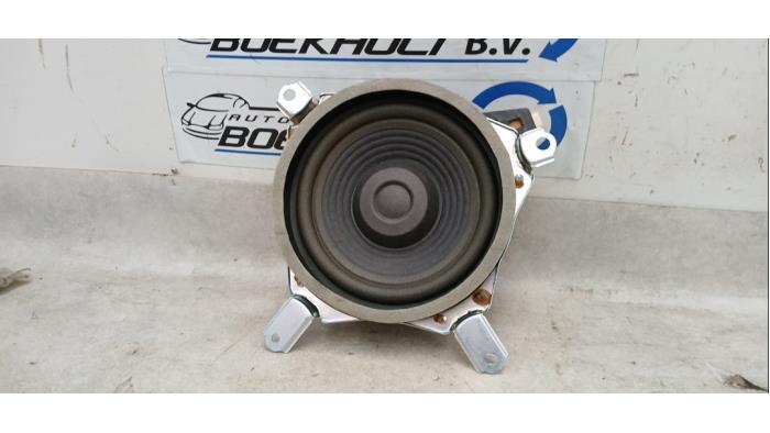 Używane Subwoofer Lexus IS (E2) 250 2.5 V6 24V Cena € 85,00 Procedura marży oferowane przez Boekholt autodemontage B.V