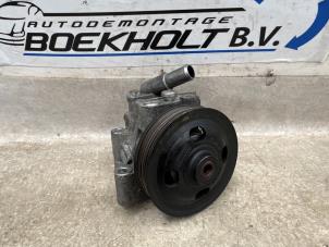 Usagé Pompe direction assistée Ford S-Max (GBW) 2.0 16V Prix € 85,00 Règlement à la marge proposé par Boekholt autodemontage B.V