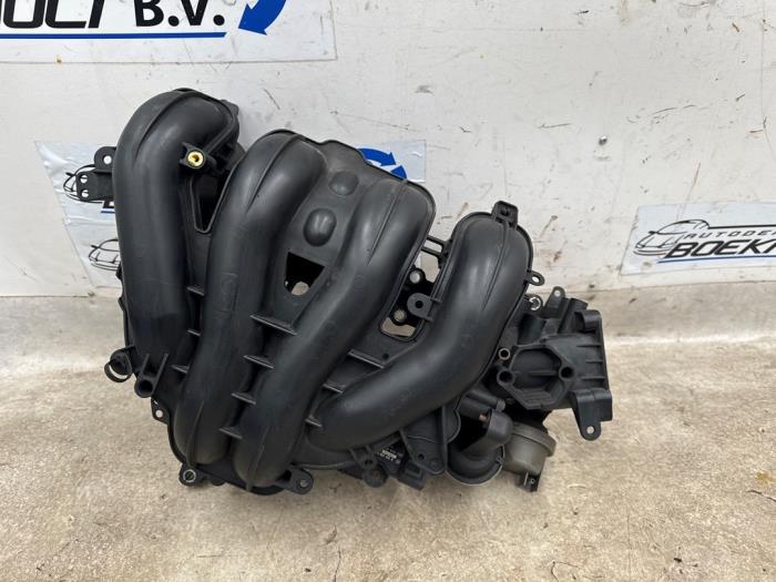 Używane Kolektor dolotowy Ford S-Max (GBW) 2.0 16V Cena € 99,00 Procedura marży oferowane przez Boekholt autodemontage B.V