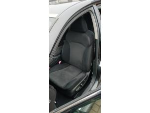 Używane Uszczelka drzwi lewych przednich wersja 4-drzwiowa Lexus IS (E2) 250 2.5 V6 24V Cena € 30,00 Procedura marży oferowane przez Boekholt autodemontage B.V
