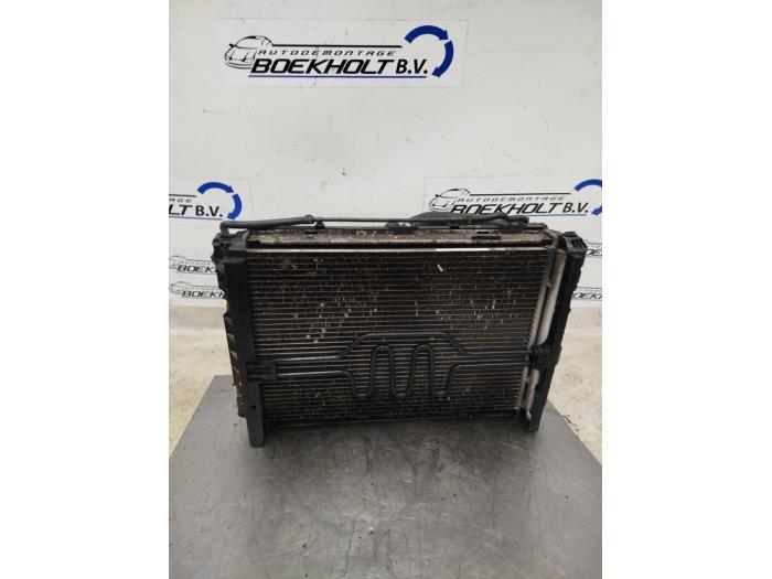 Usagé Radiateur BMW 1 serie (E87/87N) 116i 1.6 16V Prix € 75,00 Règlement à la marge proposé par Boekholt autodemontage B.V