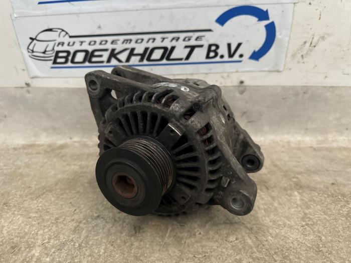 Usagé Alternateur Hyundai H-300 2.5 CRDi Prix € 54,45 Prix TTC proposé par Boekholt autodemontage B.V
