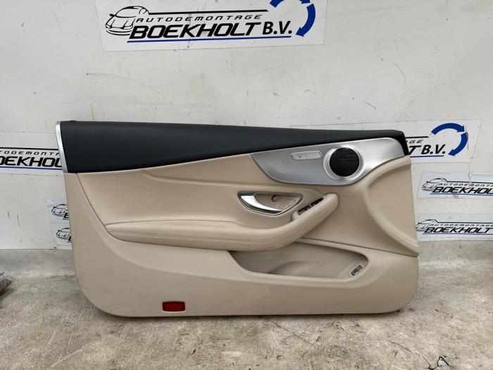 Usados Tapizado de puerta de 2 puertas izquierda Mercedes C (C205) Precio € 149,00 Norma de margen ofrecido por Boekholt autodemontage B.V