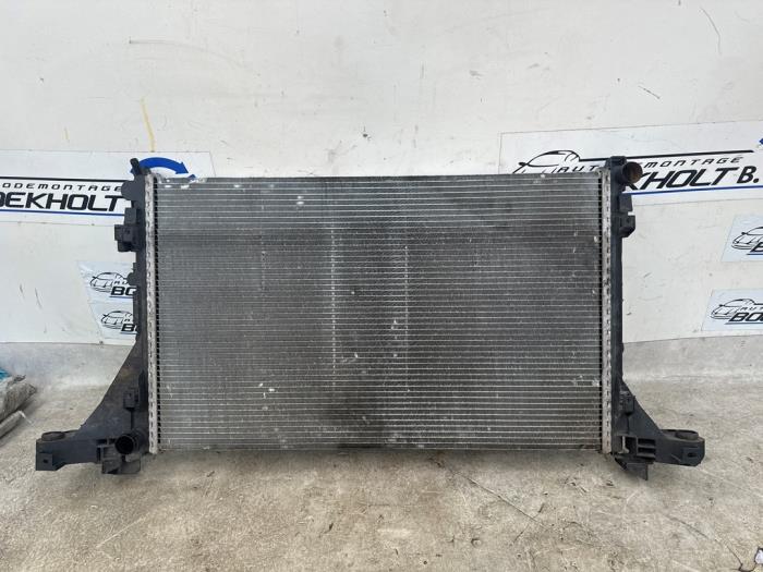 Usagé Radiateur Opel Movano 2.3 CDTi 16V RWD Prix € 65,00 Règlement à la marge proposé par Boekholt autodemontage B.V