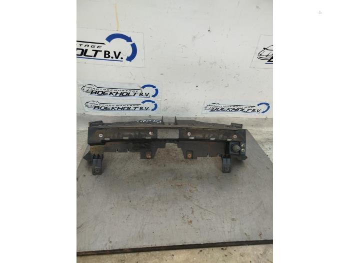 Używane Panel przedni Mitsubishi Colt (Z2/Z3) 1.3 16V Cena € 60,00 Procedura marży oferowane przez Boekholt autodemontage B.V