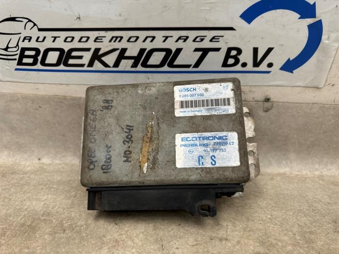 Used Engine management computer Opel Omega A (16/17/19) 1.8 i Price € 49,00 Margin scheme offered by Boekholt autodemontage B.V