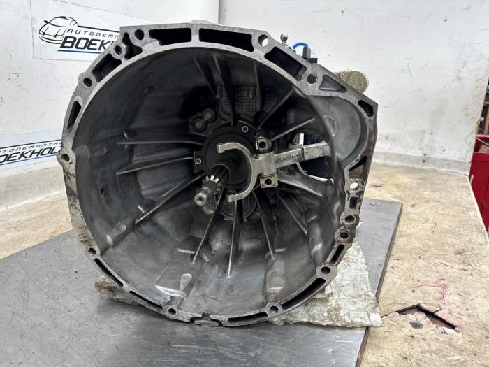 Gearbox Opel Movano 2.3 CDTi 16V RWD - 1323301252 M9TF716 ZF4006