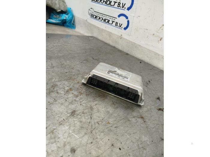 Used Engine management computer BMW 3 serie (E46/4) 320d 16V Price € 66,00 Margin scheme offered by Boekholt autodemontage B.V