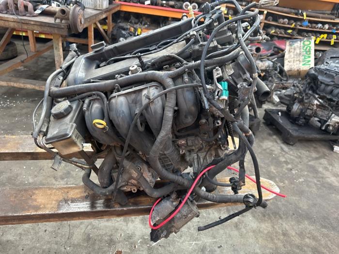 Engine from a Ford Mondeo III 2.0 16V 2004