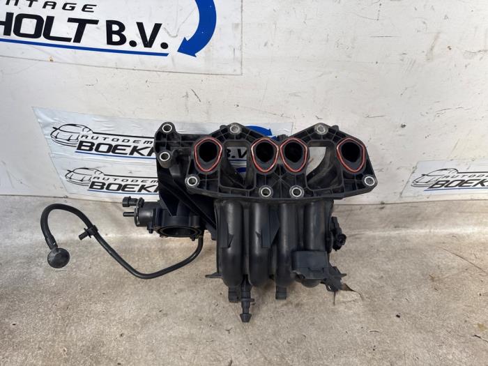 Gebrauchte Ansaugbrugge Fiat Grande Punto (199) 1.4 Preis € 49,00 Margenregelung angeboten von Boekholt autodemontage B.V