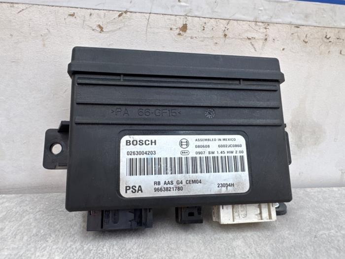 Usados Módulo PDC Peugeot Partner (GC/GF/GG/GJ/GK) 1.6 BlueHDi 100 Precio € 32,00 Norma de margen ofrecido por Boekholt autodemontage B.V