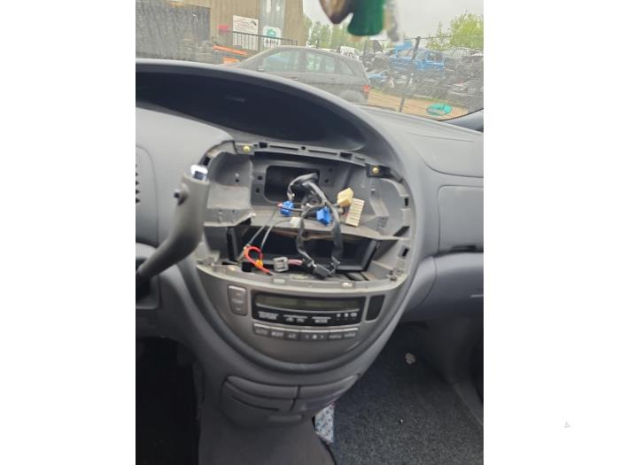 Używane Panel Toyota Previa (R3) 2.4i 16V VVT-i Cena € 300,00 Procedura marży oferowane przez Boekholt autodemontage B.V