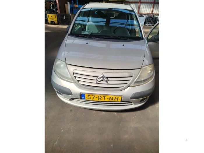 Insertion ceinture de sécurité avant gauche d'un Citroën C3 (FC/FL/FT) 1.1 2005