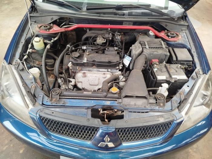 Usagé Assistant de freinage Mitsubishi Lancer Wagon (CS/CT) 1.6 16V Prix € 50,00 Règlement à la marge proposé par Boekholt autodemontage B.V
