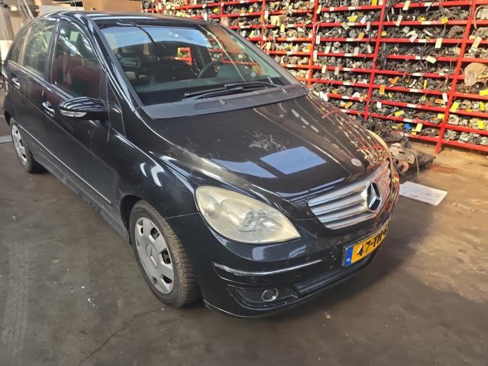Usagé Intercooler Mercedes B (W245) 2.0 B-180 CDI 16V Prix € 39,00 Règlement à la marge proposé par Boekholt autodemontage B.V