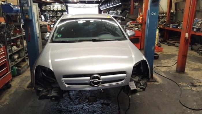 Używane Parawan Opel Signum (F48) 2.2 Direct 16V Cena na żądanie oferowane przez Boekholt autodemontage B.V