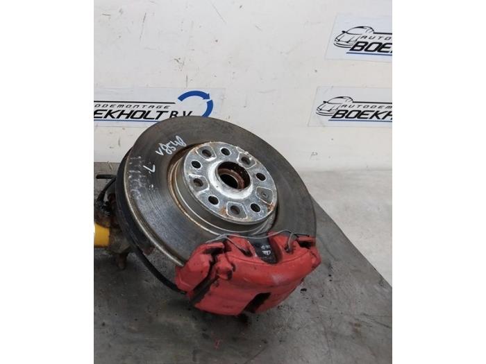 Gebrauchte Bremszange links vorne Skoda Octavia Combi (1Z5) 2.0 Turbo FSI 16V RS Preis € 30,00 Margenregelung angeboten von Boekholt autodemontage B.V