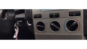 Begagnade Luftkonditionering, kontrollpanel Toyota Corolla Verso (R10/11) 2.2 D-4D 16V Pris € 45,00 Marginaltabell erbjuds av Boekholt autodemontage B.V