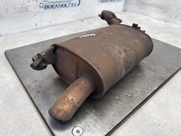 Gebrauchte Auspuff Enddämpfer Toyota Corolla Verso (R10/11) 2.2 D-4D 16V Preis € 48,00 Margenregelung angeboten von Boekholt autodemontage B.V