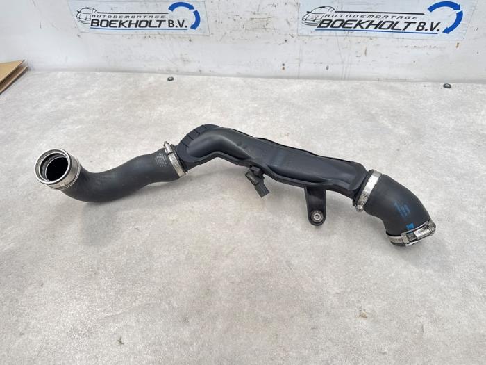 Gebrauchte Intercooler Rohr Skoda Octavia Combi (1Z5) 2.0 Turbo FSI 16V RS Preis € 32,00 Margenregelung angeboten von Boekholt autodemontage B.V