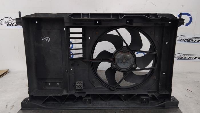 Gebrauchte Kühlerventilator Peugeot 307 Break (3E) 1.4 16V Preis € 39,00 Margenregelung angeboten von Boekholt autodemontage B.V