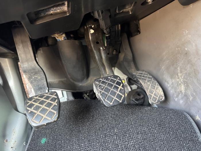 Używane Pedal hamulca Audi A2 (8Z0) 1.4 16V Cena € 36,00 Procedura marży oferowane przez Boekholt autodemontage B.V
