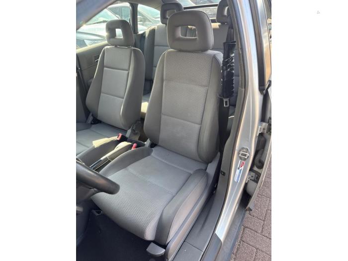 Używane Fotel lewy Audi A2 (8Z0) 1.4 16V Cena € 99,00 Procedura marży oferowane przez Boekholt autodemontage B.V