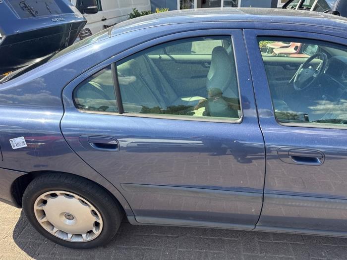 Usados Ventanilla triangular derecha detrás Volvo S60 I (RS/HV) 2.4 20V 170 Precio € 25,00 Norma de margen ofrecido por Boekholt autodemontage B.V