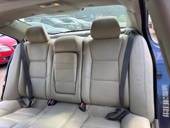 Używane Zaglówek Volvo S60 I (RS/HV) 2.4 20V 170 Cena € 25,00 Procedura marży oferowane przez Boekholt autodemontage B.V