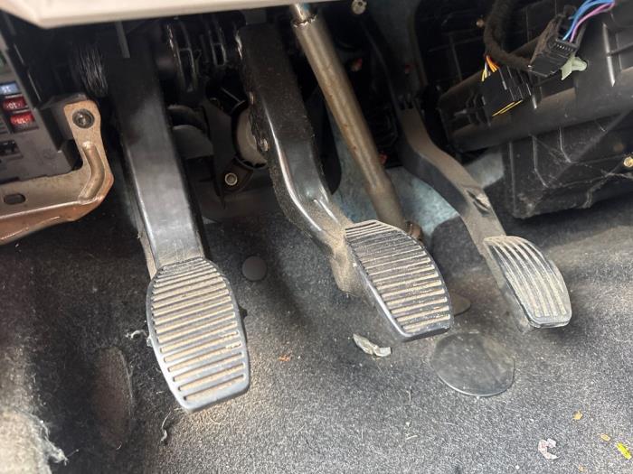 Używane Pedal sprzegla Fiat Panda (169) 1.1 Fire Cena € 36,00 Procedura marży oferowane przez Boekholt autodemontage B.V