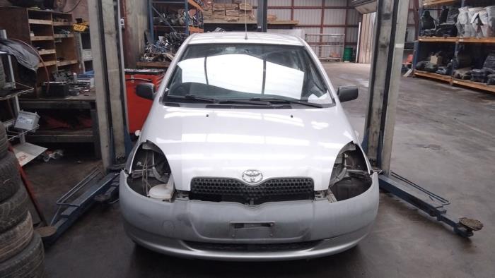 Usagé Faux châssis Toyota Yaris (P1) 1.0 16V VVT-i Prix € 50,00 Règlement à la marge proposé par Boekholt autodemontage B.V