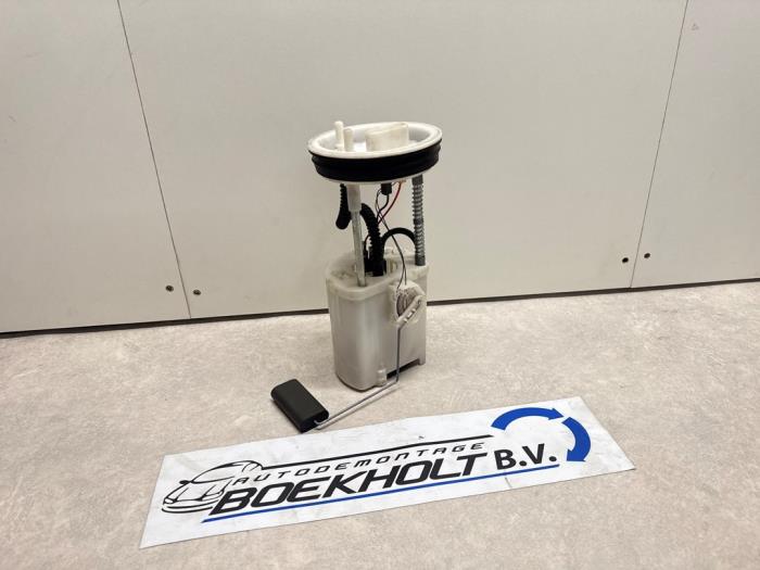 Usagé Pompe essence Seat Arosa (6H1) 1.0 MPi Prix € 35,00 Règlement à la marge proposé par Boekholt autodemontage B.V