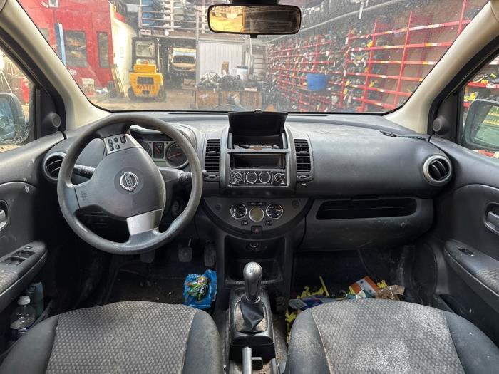 Używane Panel Nissan Note (E11) 1.6 16V Cena € 250,00 Procedura marży oferowane przez Boekholt autodemontage B.V